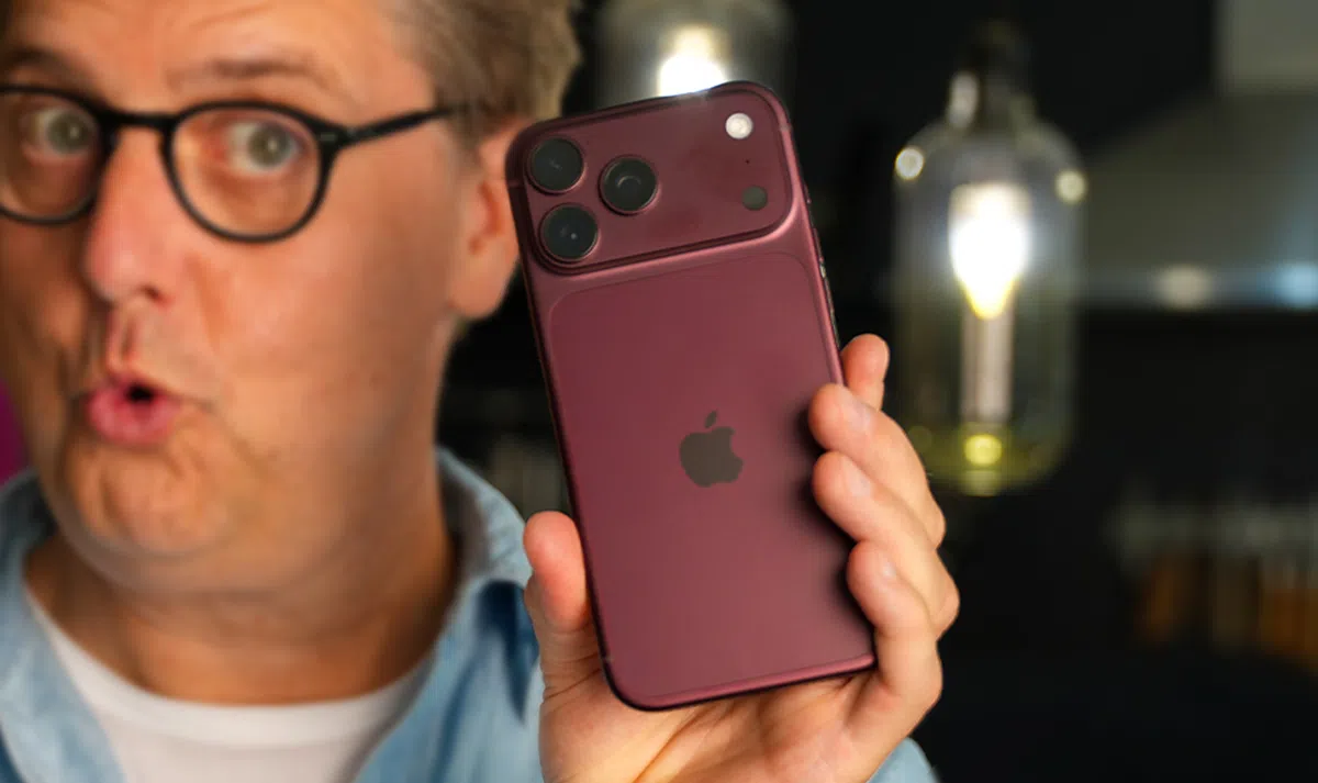 Bordeauxrode iPhone 18 Pro verkleurt