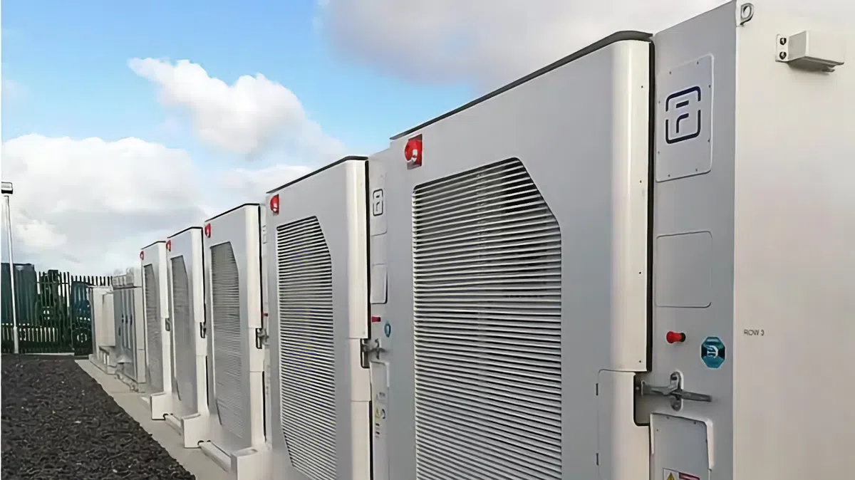Grote batterijsystemen in Nederland en thuisbatterijen