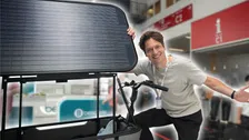 Laden tijdens het fietsen: deze e-bike krijg je nooit leeg | Intersolar 2026